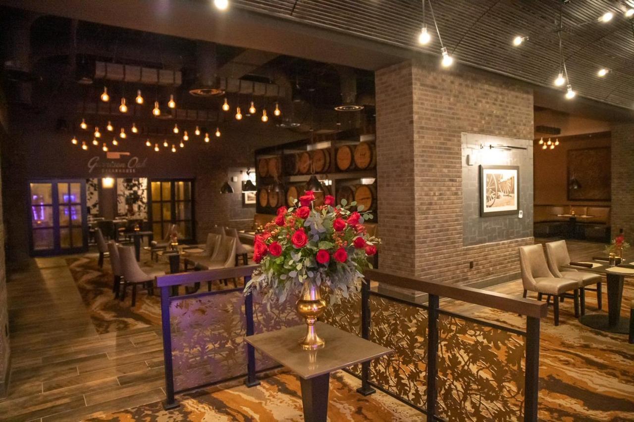 Oak Grove Racing Gaming & Hotel Екстериор снимка